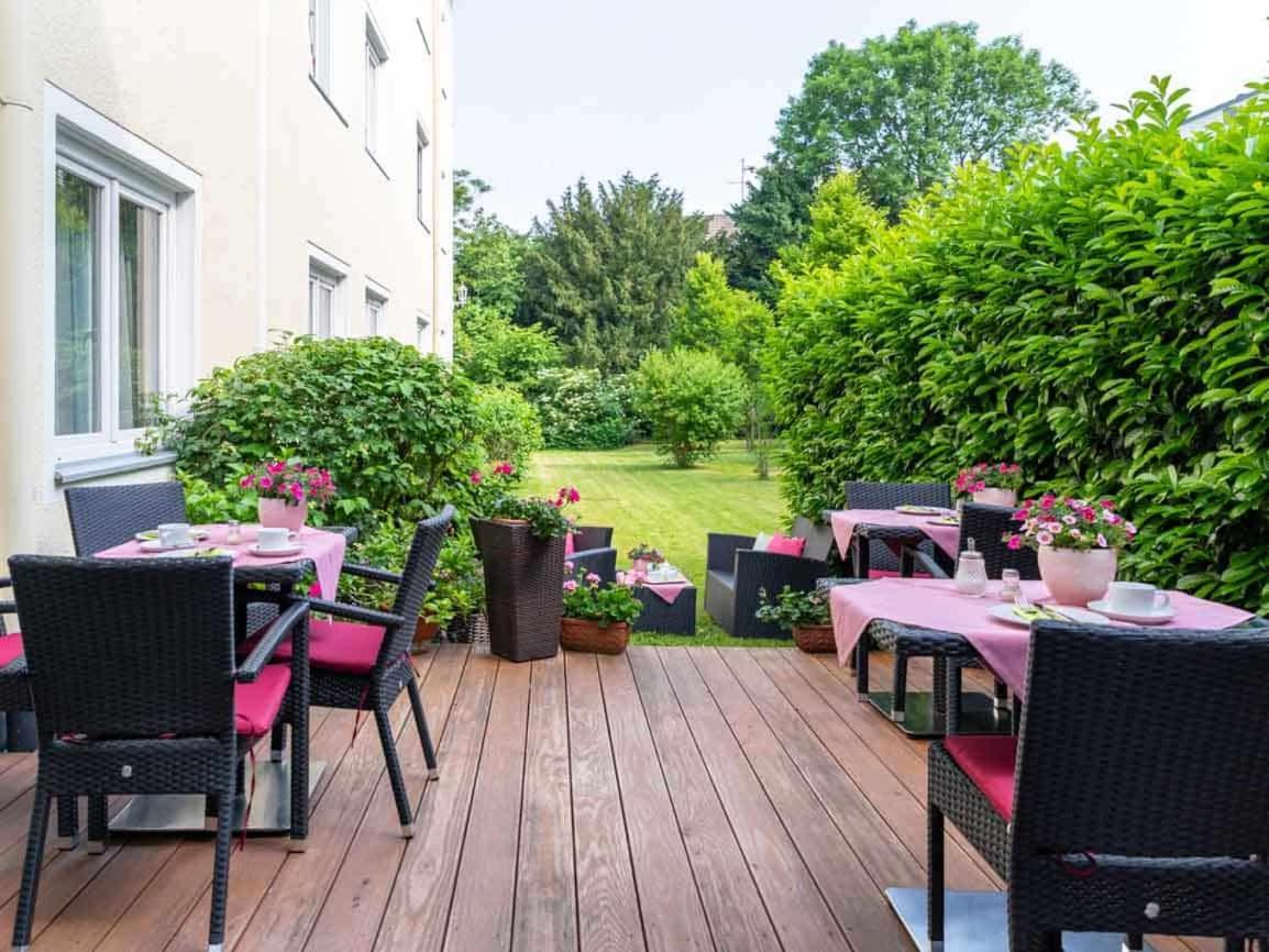 Hotel Alte Post Крефелд Екстериор снимка