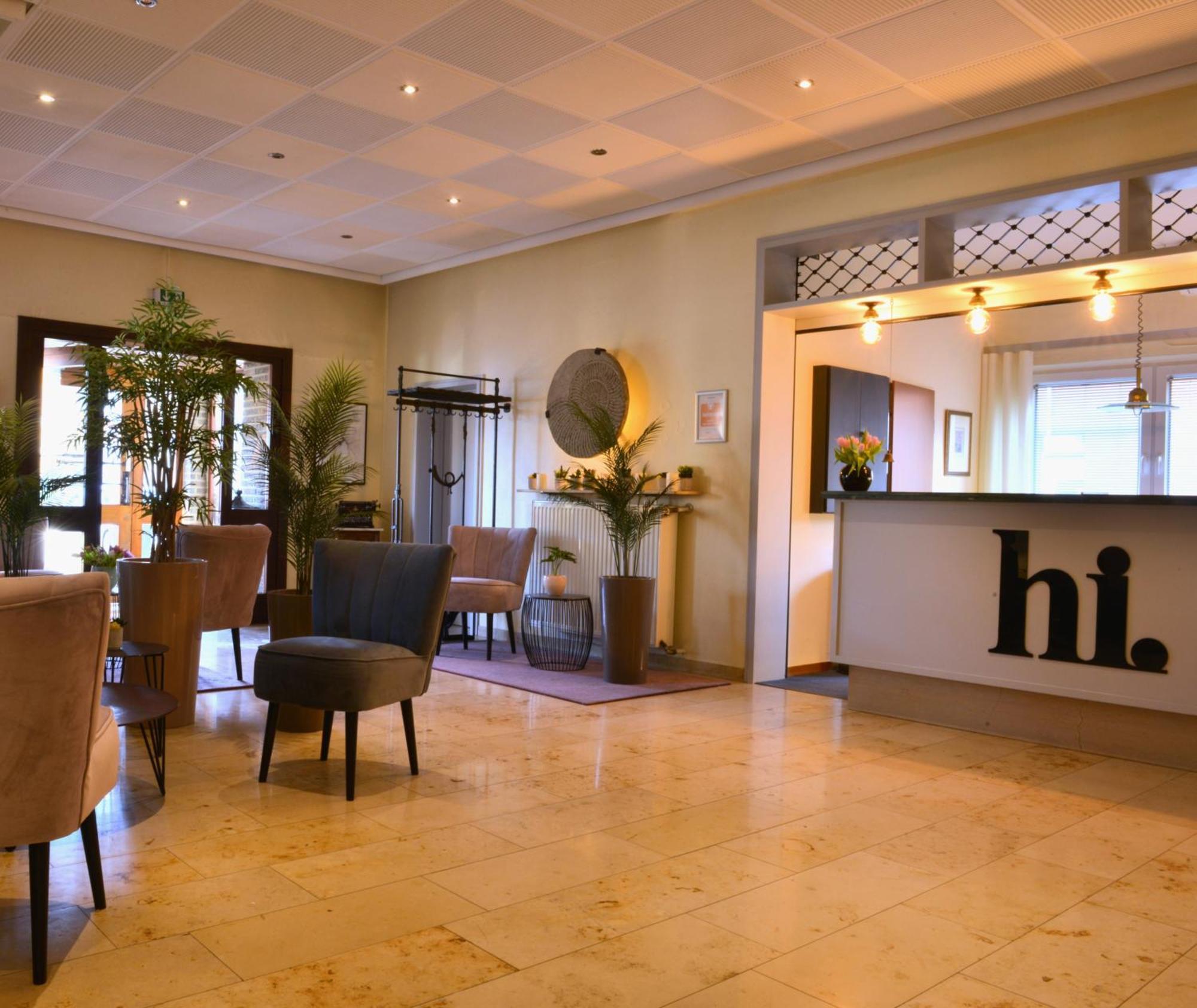 Hotel Alte Post Крефелд Екстериор снимка