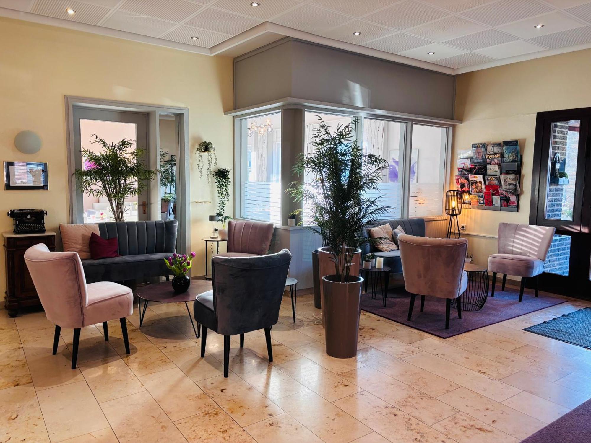 Hotel Alte Post Крефелд Екстериор снимка