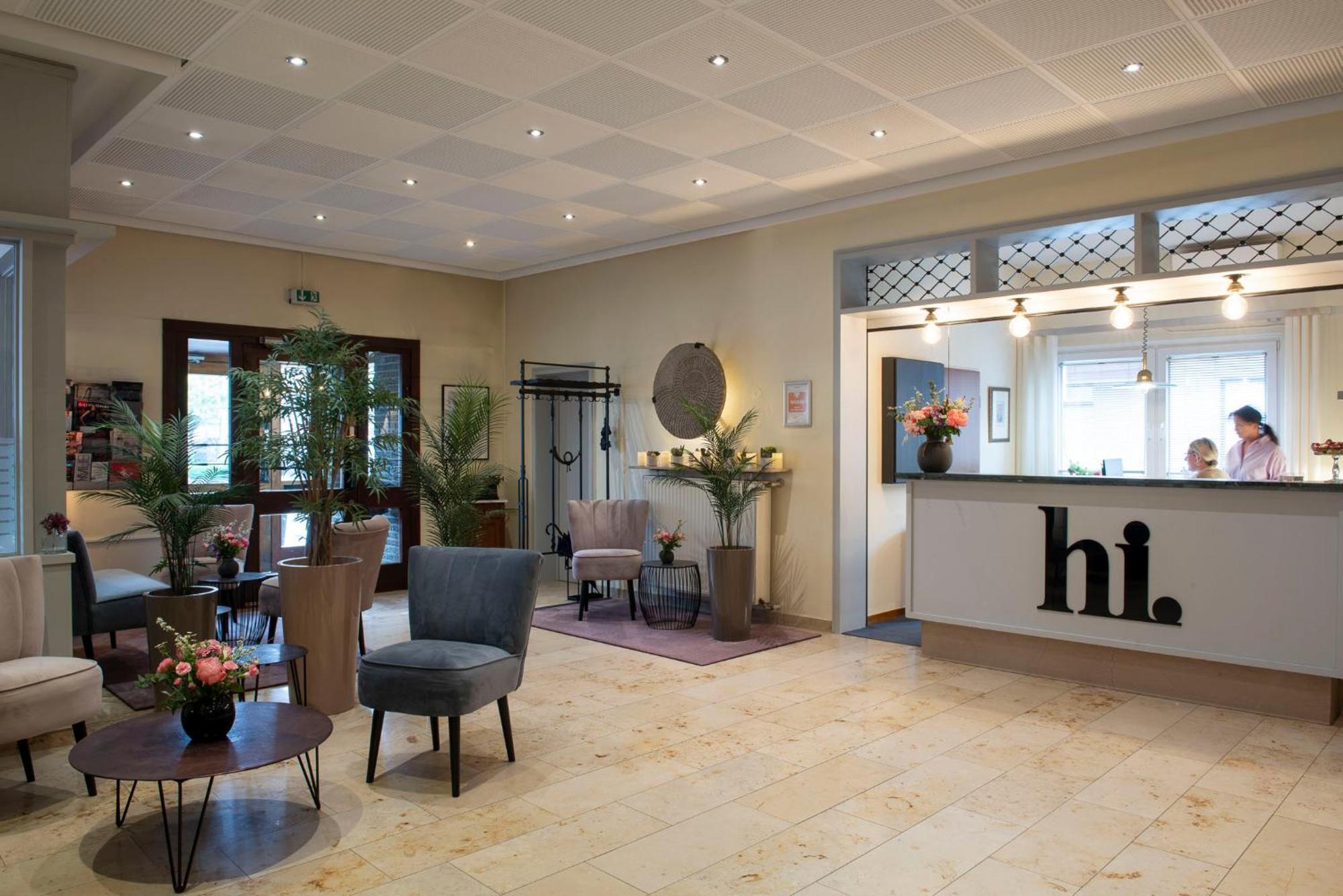 Hotel Alte Post Крефелд Екстериор снимка