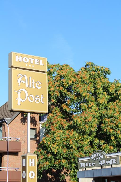 Hotel Alte Post Крефелд Екстериор снимка